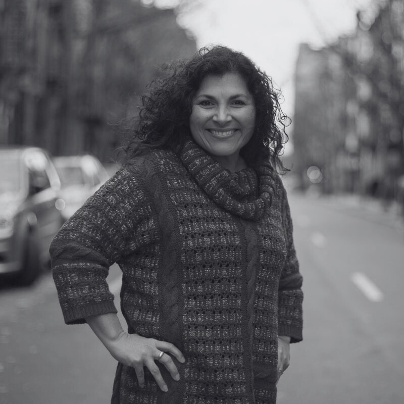 Headshot of Valarie De La Garza
